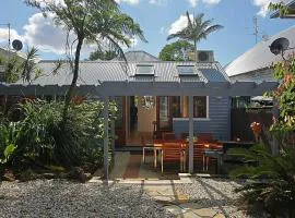 Harkaway - charming cottage in central Byron Bay
