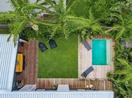 Melaleuca - luxury 4BR retreat with pool