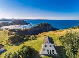A Frame - 3 bedroom beachfront home