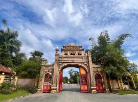 Vườn Vua Resort & Sun Villas Khu Thanh Liên，位于Ðồng Phú的酒店