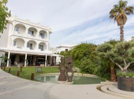 伊尔甘比亚诺酒店，位于巴科利巴亚海湾附近的酒店