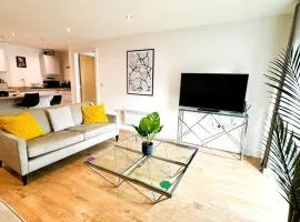 Stunning Leeds city centre 2 Bed flat with 2 x en-suite FREE PARKING