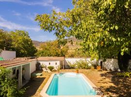 Cubo's Casa Rural La Cimada near Ronda，位于隆达的乡间豪华旅馆