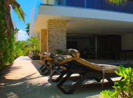 Donoussa Beach home，位于Uaymitun的酒店