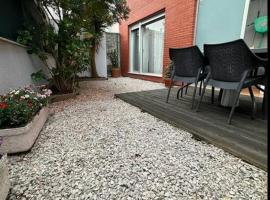 Piso con jardín en Liencres，位于林克勒斯的公寓