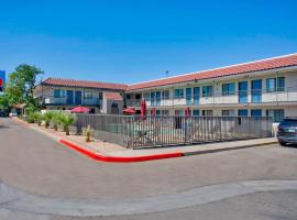 Motel 6-Kingman, AZ - Route 66 East，位于金曼的酒店