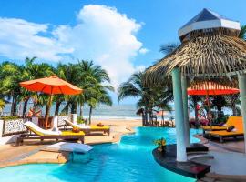 Vartika Resovilla Kuiburi Beach Resort and Villas，位于奎武里的家庭/亲子酒店