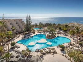 Barceló Lanzarote Active Resort，位于科斯塔特吉塞的带停车场的酒店