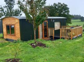 BaseGlamp，位于博里斯的酒店