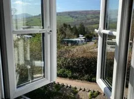 Scenic Couples Getaway in the Brecon Beacons