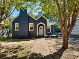 Bright, Stylish and Walkable Tyler House with Deck!