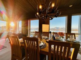 Lofotenholidays, Luxury cabin with panoramic view，位于莱克内斯的木屋