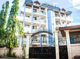 Clos D'Anthony Residence Bonanjo