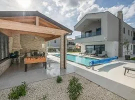 Beautiful Home In Rebici With Outdoor Swimming Pool