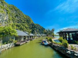 Athena Premier Resort Ninh Bình，位于宁平的度假村