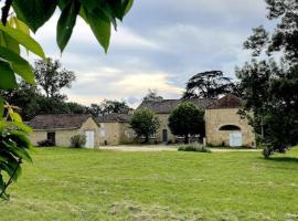 Gîte de charme avec piscine dans le Gers « Le Clos Boissière »，位于瓦兰西索百塞的低价酒店