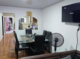 Casa familiar barranco，位于巴兰基亚的度假屋