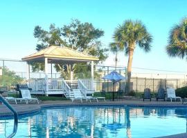 Biloxi Beach-Good Vibes Condo，位于比洛克西的酒店