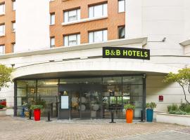 B&B HOTEL Rueil-Malmaison Gare，位于吕埃尔-马尔迈松的酒店