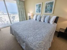 Private 3-Bedroom Seaside Resort with Views,Pools!