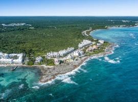 Nido De Tortuga Akumal With Beach Access And Private Jacuzzi，位于艾库玛尔的酒店