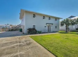 Palm Breeze - Is a 4BR with Private Pool and Boat Dock in Destin