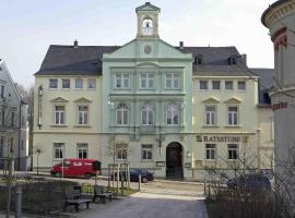 Hotel Ratskeller Eibenstock，位于艾本施托克的酒店