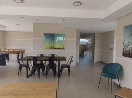 Costa Marina hermoso departamento，位于科金博的Spa酒店