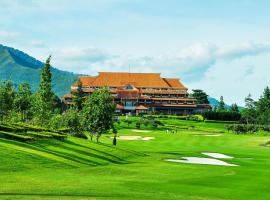 Jatinangor National Golf & Resort，位于Jatinangor巴查查兰大学附近的酒店