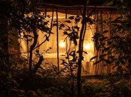Nje Bush Camp，位于Kwangwazi的豪华帐篷营地