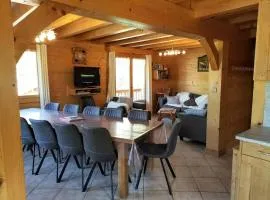 Chalet chaleureux 13 pers, au pied des pistes et proche commerces, Le Grand-Bornand Chinaillon - FR-1-467-31