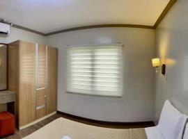 Ben's Condotel，位于安吉利斯的酒店
