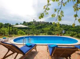 Awesome Home In Motovun With Outdoor Swimming Pool