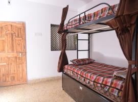Shree Krupa Boys Hostel，位于那格浦尔的酒店