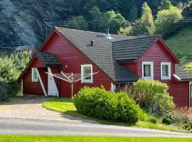 Awesome Home In Lundegrend With Wifi