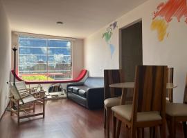 Acogedor apartamento en zona corporativa Ciudad Salitre，位于波哥大大艾斯塔森购物中心附近的酒店