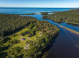 Tanja Lagoon Camp，位于Tanja的豪华帐篷营地