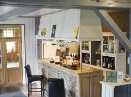 Charming cottage with pool in Houffalize