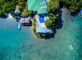 水滨潜水&温泉度假酒店，位于波尔多·格尼拉的度假村