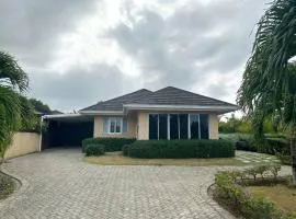 Cool-shade Home at Richmond Estates