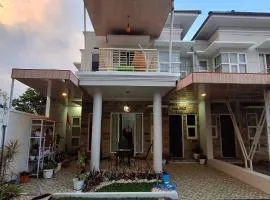 Villa Terrace Batu Malang Kav 4