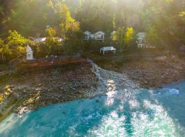 Anand Kashi by the Ganges Rishikesh - IHCL Seleqtions，位于瑞诗凯诗的精品酒店