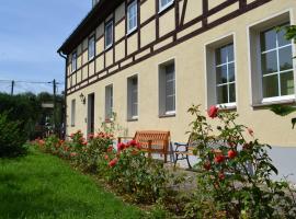 Großzügiges Ferienhaus nahe Rochlitz，位于Döhlen的酒店