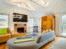 Chic Wilmington Retreat with Deck Walk to Downtown!