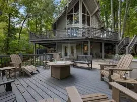 Water's Edge-Lakefront Cabin W/Dock, Views, Etc.