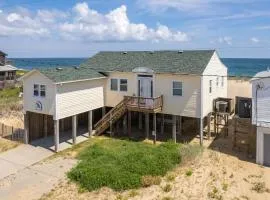 KH10, Beach House- Oceanfront, Ocean views, Dogs Welcome!