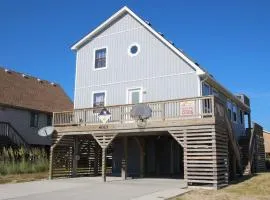 KH137, Starfish Starlight- Oceanside, Screened porch, Close to beach