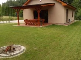 Urokliwy domek nad Jeziorem 2