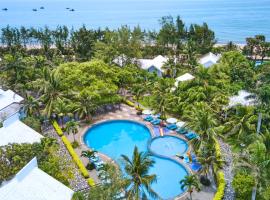 Carmelina Beach Resort Ho Tram，位于后川的Spa酒店