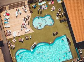 Skrea Camping，位于法尔肯贝里的豪华帐篷营地